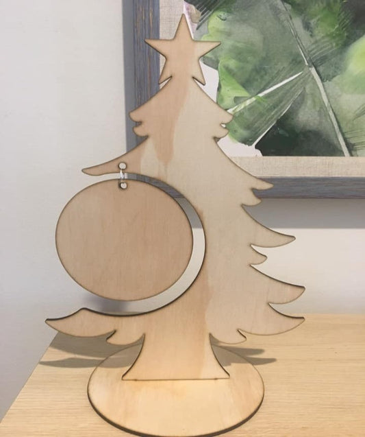 Christmas tree with flat bauble